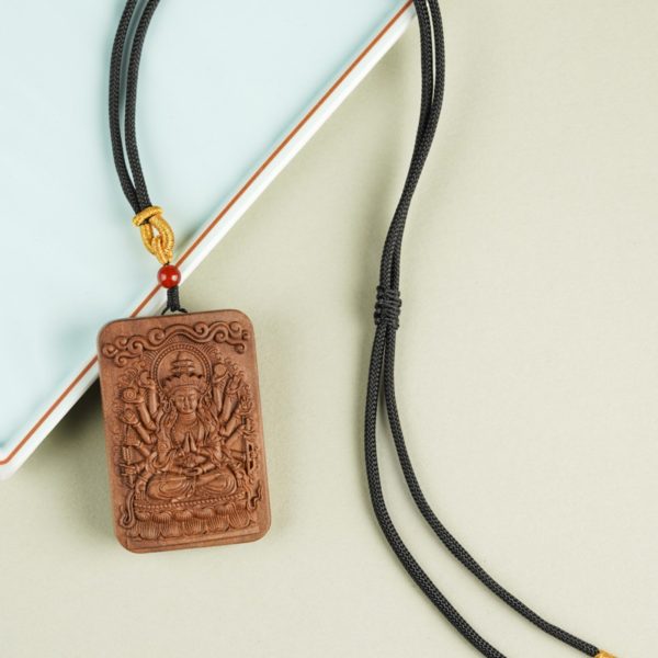 Mysterious gifts Sandalwood Hand-Carved Thousand-Armed Guanyin Buddha Pendant Necklace