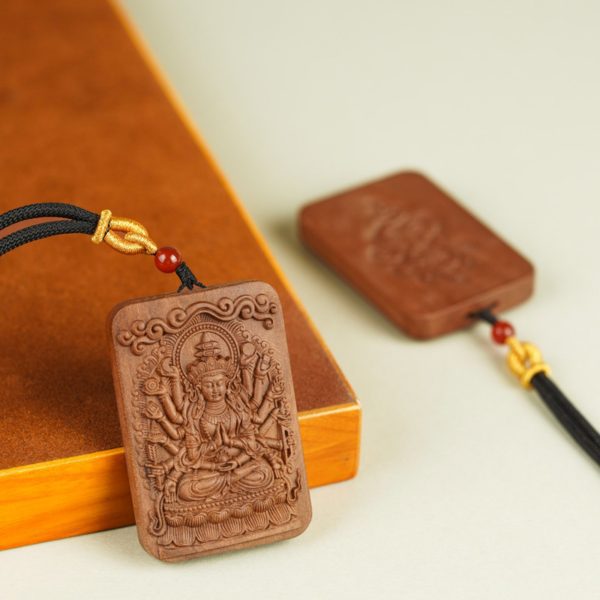 Mysterious gifts Sandalwood Hand-Carved Thousand-Armed Guanyin Buddha Pendant Necklace