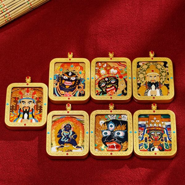 Mysterious gifts Hand-Carved Thangka Buddha Pendant Necklace with Brass Gawu Box