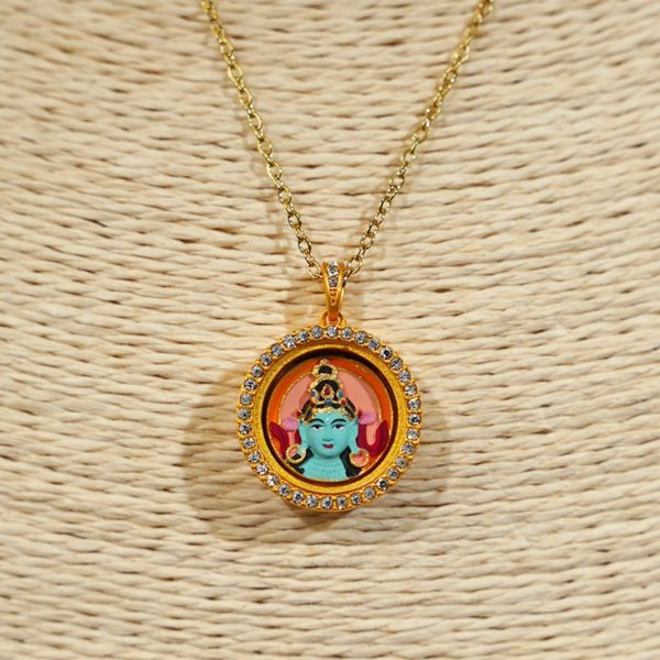 Mysterious gifts Modern Style Round Green Tara Thangka Pendant Necklace