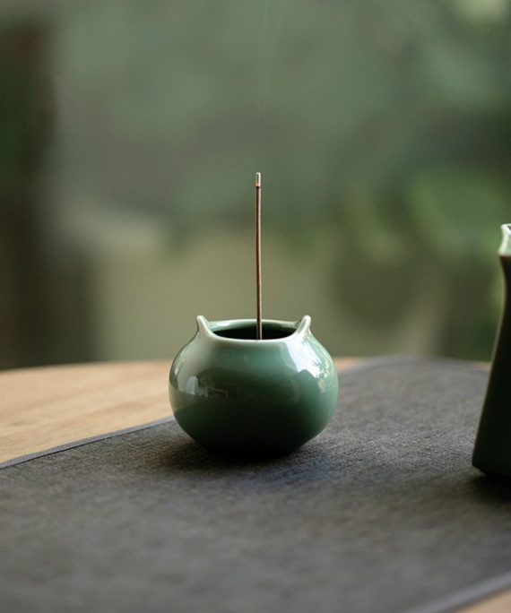 Mysterious gifts Yue Kiln Celadon Zen Incense Burner