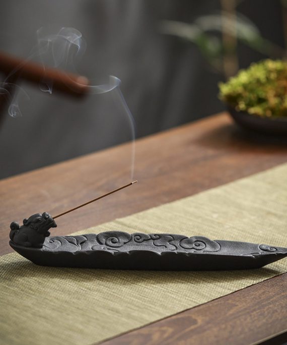 Mysterious gifts Pi Xiu Cloud Ceramic Incense Holder