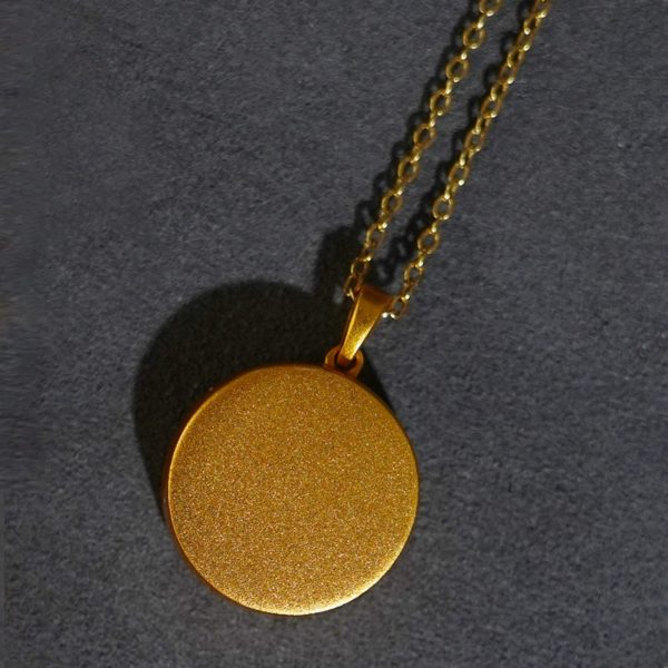 Mysterious gifts Modern Style Round Green Tara Thangka Pendant Necklace