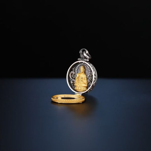 Tibetan Hand-Carved Avalokitesvara Silver Gawu Box Pendant Necklace