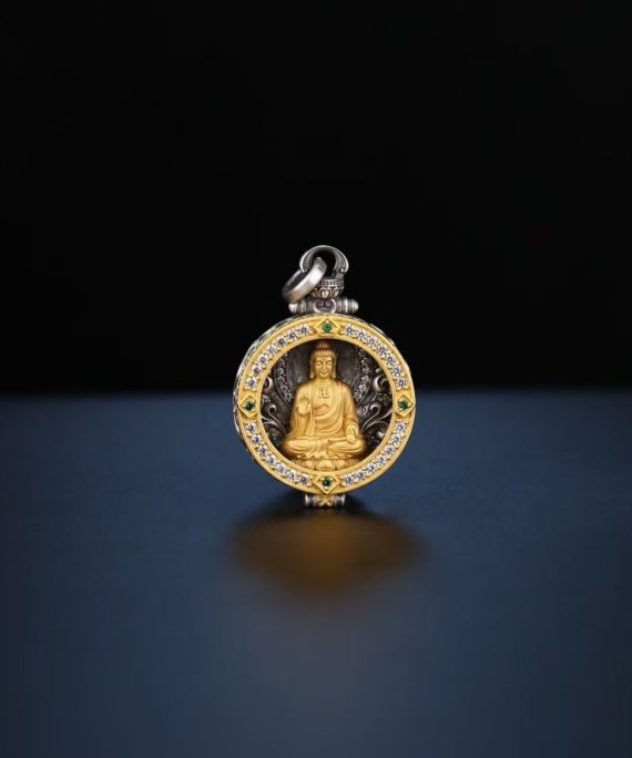 Tibetan Hand-Carved Shakyamuni Silver Gawu Box Pendant Necklace