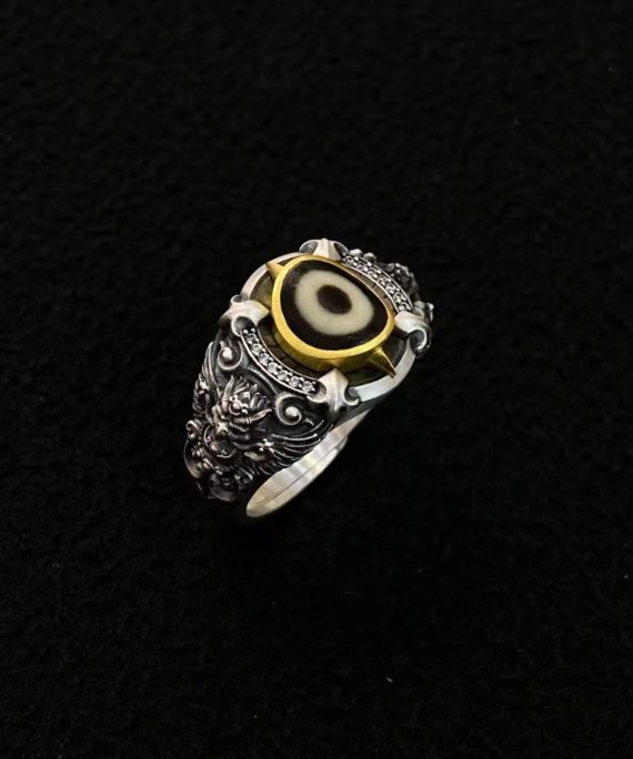 Tibetan Handcrafted Garuda Dzi Silver Ring