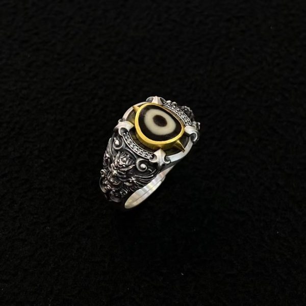Tibetan Handcrafted Garuda Dzi Silver Ring