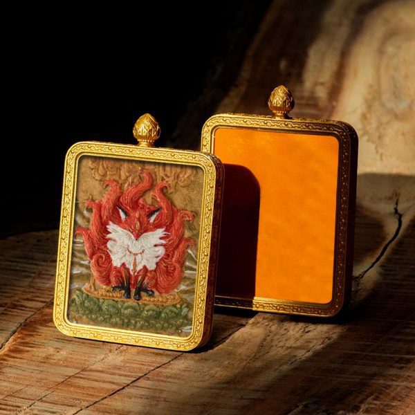 Mysterious gifts Hand-Painted 3D Thangka Brass Buddha Pendant Necklace (Gawu Box)