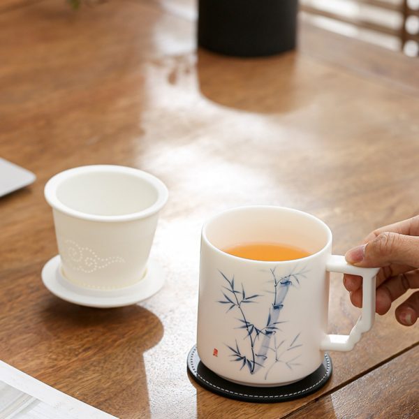 Mysterious gifts "Blanc De Chine" Hand-Painted Ceramic Tea Cup