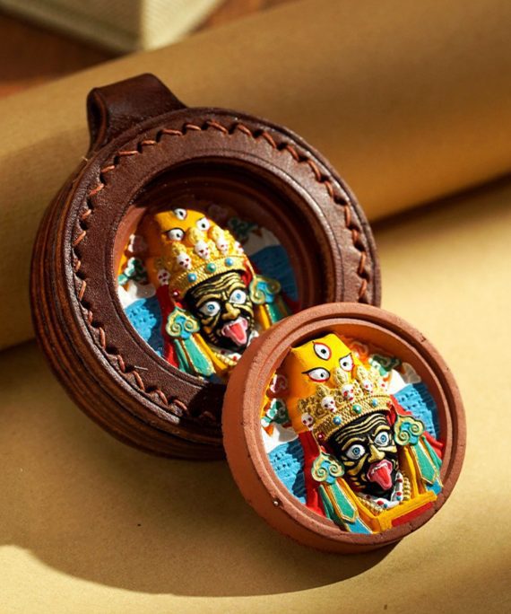 Mysterious gifts Tibetan Hand-Carved & Painted Buddhist Pendant Necklace