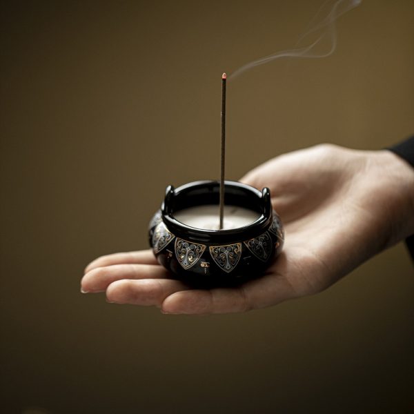 Mysterious gifts Incense Burner with Black Glazed Bronze Pattern