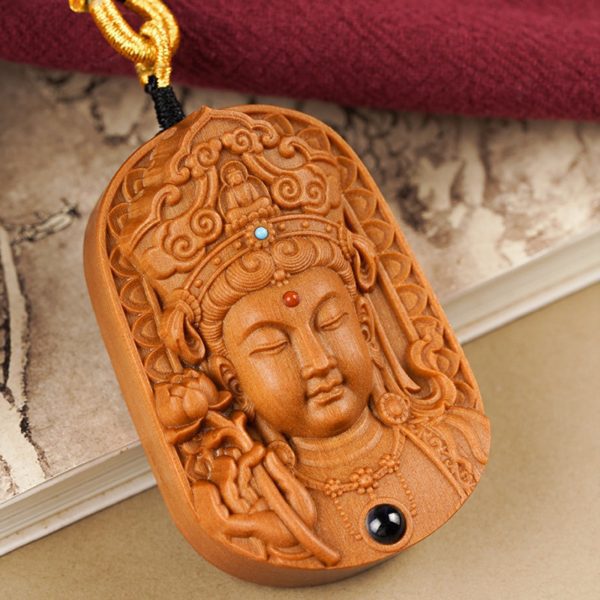 Mysterious gifts Hand-Carved Sandalwood Guanyin Buddha Pendant Necklace