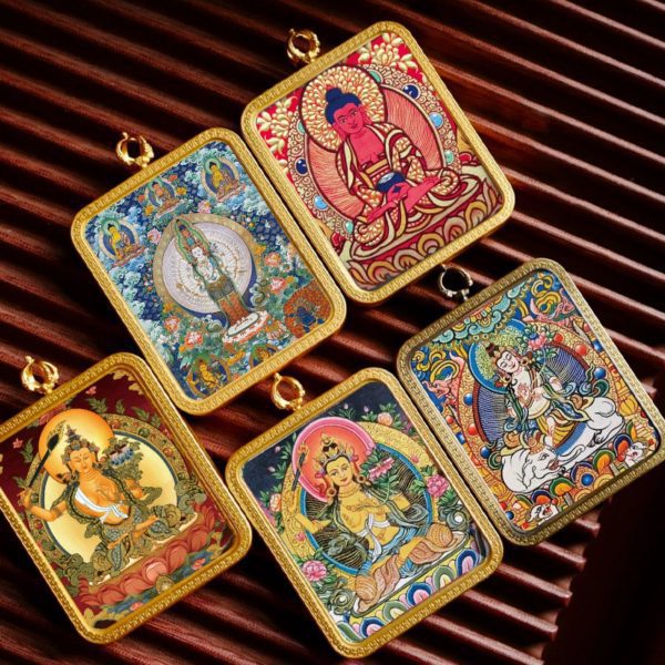 Mysterious gifts Hand-Painted Brass Tibetan Thangka Pendant Necklace Amulet