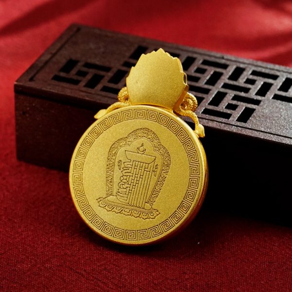 Mysterious gifts Tibetan Hand of Buddha Pendant Necklace