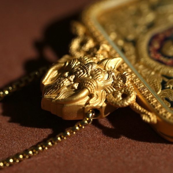 Mysterious gifts Hand-Carved Three-Dimensional Tibetan Thangka Buddha Pendant Necklace