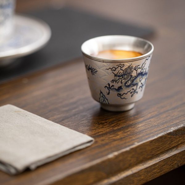 Mysterious gifts Handcrafted Silver-Plated Chinese Dragon Ceramic Cup