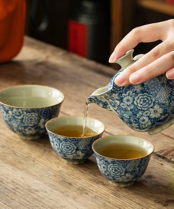 Mysterious gifts Ice Crack Blue and White Porcelain Handmade Tea Set