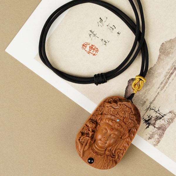 Mysterious gifts Hand-Carved Sandalwood Guanyin Buddha Pendant Necklace
