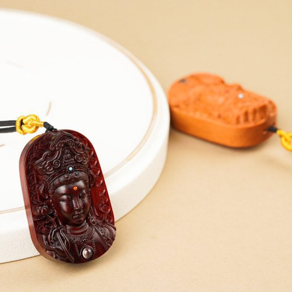 Mysterious gifts Hand-Carved Sandalwood Guanyin Buddha Pendant Necklace