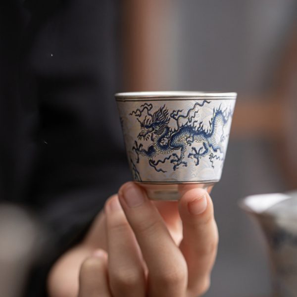 Mysterious gifts Handcrafted Silver-Plated Chinese Dragon Ceramic Cup