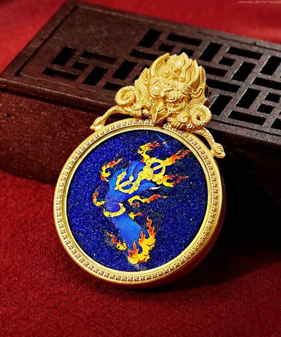 Mysterious gifts Tibetan Hand of Buddha Pendant Necklace