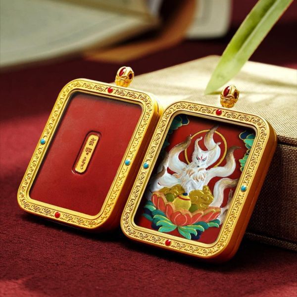 Mysterious gifts Hand-Painted Thangka Red Sand Brass Pendant Necklace (Ga Wu Box)