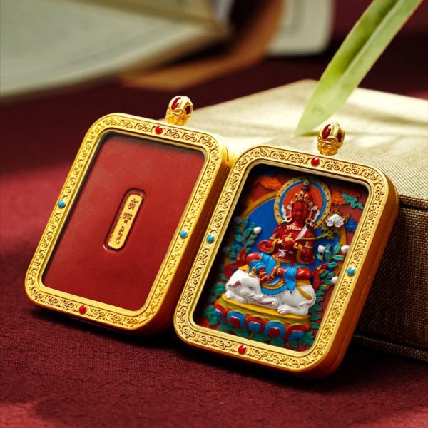 Mysterious gifts Hand-Painted Thangka Red Sand Brass Pendant Necklace (Ga Wu Box)