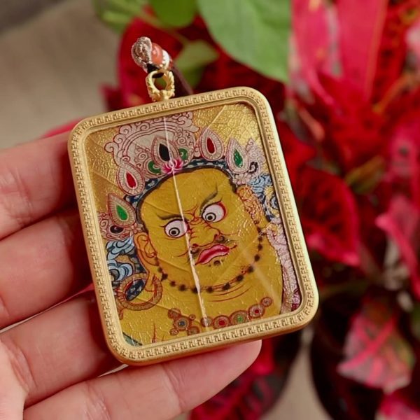 Tibetan Hand-Painted Yellow Jambhala Bodhi Leaf Thangka Necklace