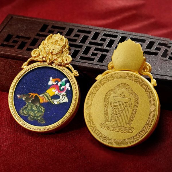 Mysterious gifts Tibetan Hand of Buddha Pendant Necklace