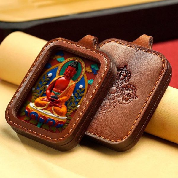 Mysterious gifts Hand-Painted Cinnabar Buddha Thangka Necklace (Gawu Box)